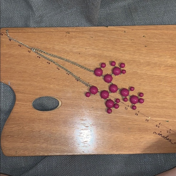 🔮 raspberry bubble STATEMENT necklace - Picture 3 of 3